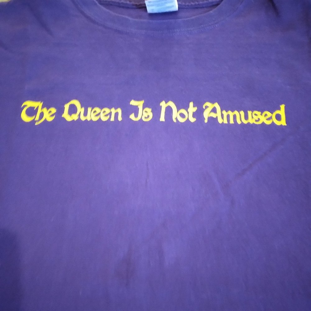 Funny Tee Shirt - The Queen - Picture 2 of 4